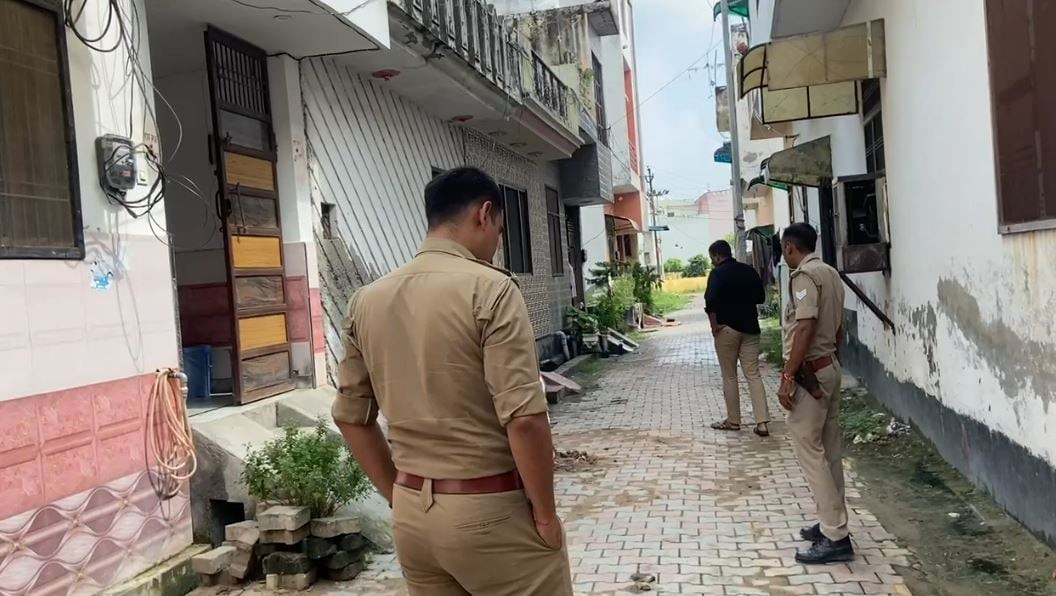 Red fort kalash delhi police