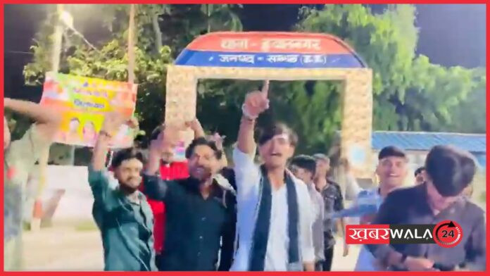 Sambhal News: एक खटोला जेल के भीतर… थाने के सामने REEL बनाना पड़ा भारी , संभल पुलिस ने सिखाया सबक