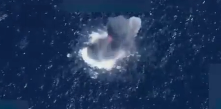 ड्रग्स तस्करों के खिलाफ अमेरिकी सेना की कार्रवाई, मारे गए ड्रग्स तस्करों के खिलाफ अमेरिकी सेना की कार्रवाई, मारे गए 14 लोग