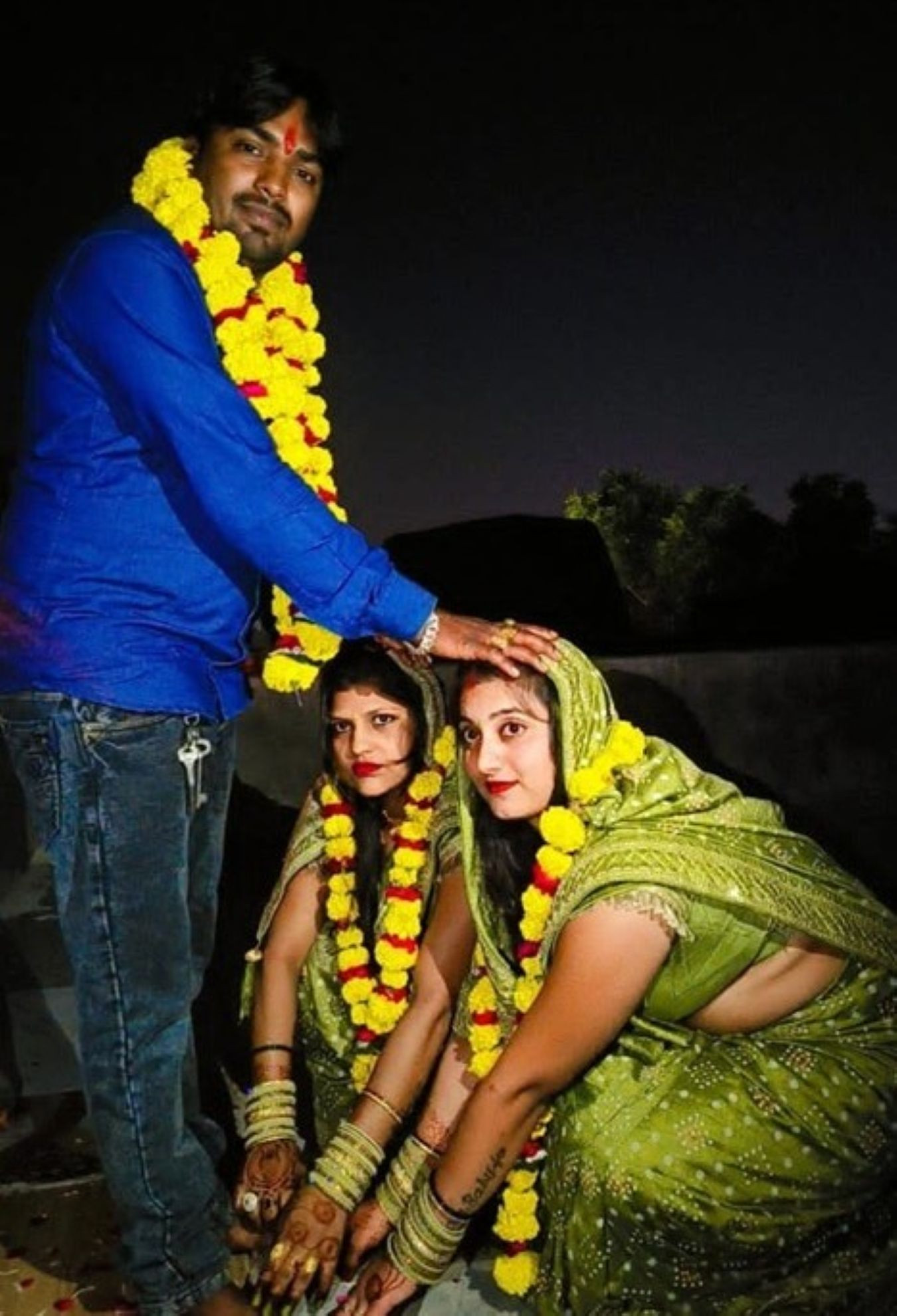 Agra news दो पत्नियां, एक पति और करवा चौथ: आगरा की वायरल प्रेम कहानी 2 Agra news--