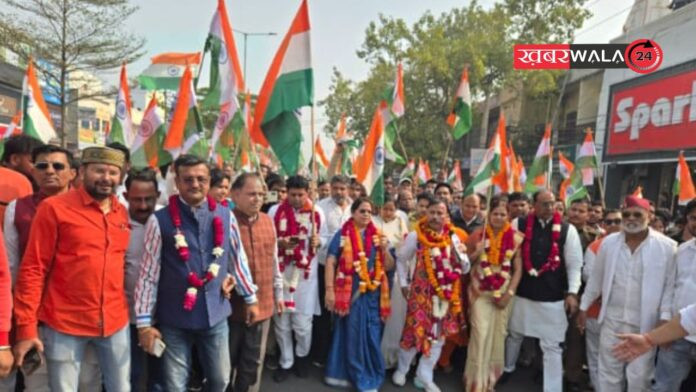 Hapur News: हापुड़ में सरदार वल्लभभाई पटेल की 150वीं जयंती पर भव्य पदयात्रा, जनसैलाब उमड़ा