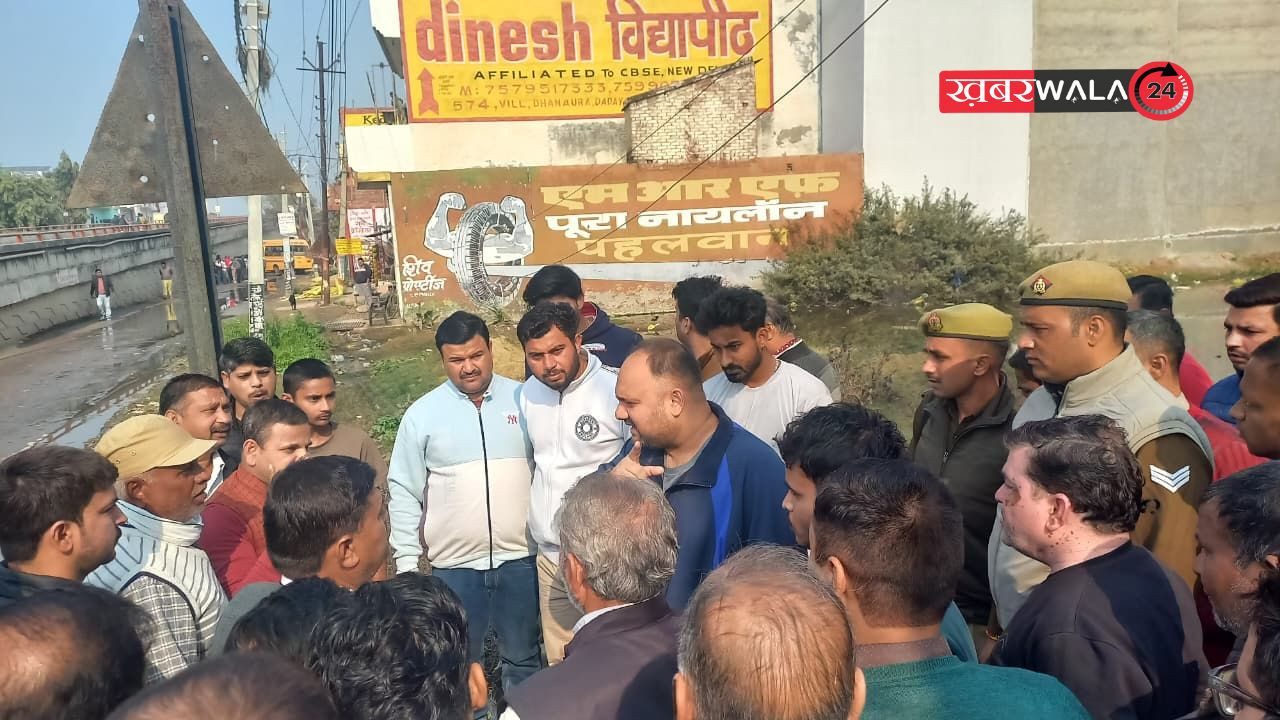 हापुड़ डीएम अभिषेक पांडेय ने ग्रीन वैली कॉलोनी का किया औचक निरीक्षण, जलभराव पर दिए सख्त निर्देश