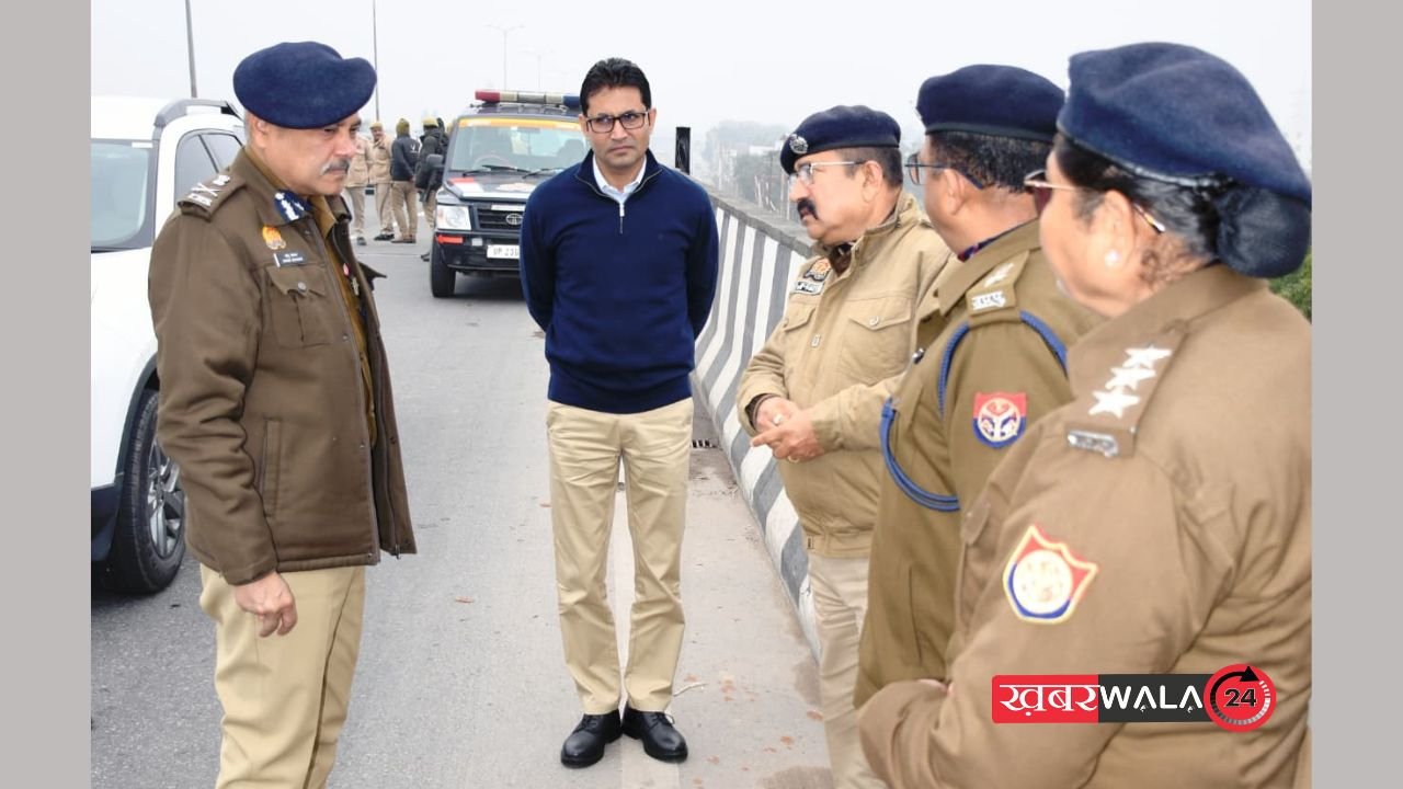 हापुड़ में nh-9 पर दिनदहाड़े 64 लाख की लूट, adg भानू भास्कर ने लिया जायजा