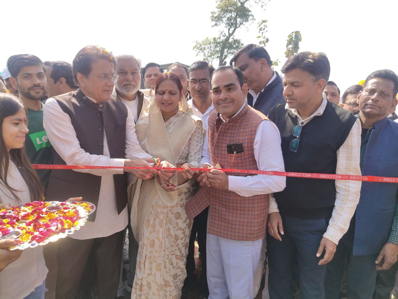 जल अर्पण दिवस: हापुड़ में सांसद अरुण गोविल ने ग्रामीणों को दिया जल संरक्षण का संदेश