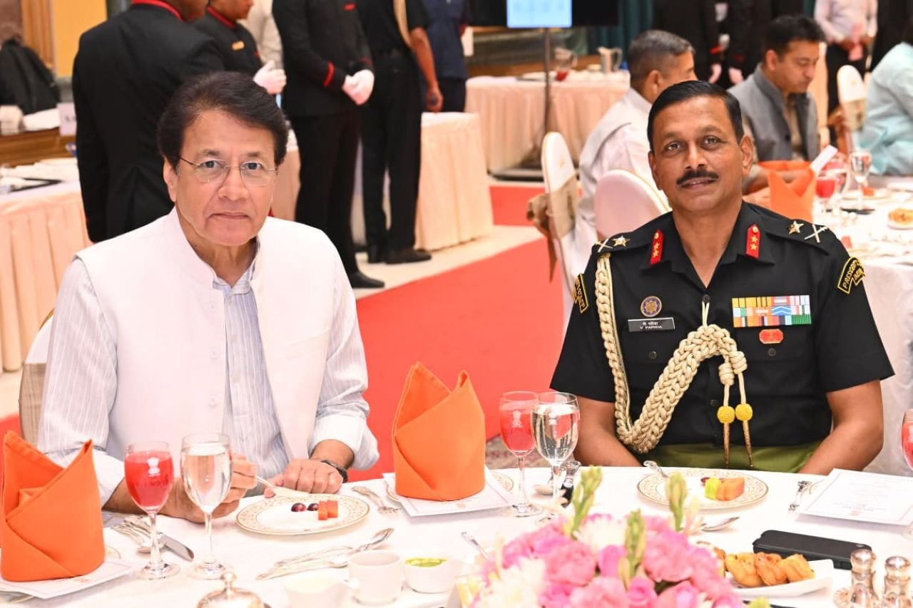 Hapur news दिल्ली के राष्ट्रपति भवन में आयोजित कार्यक्रम में शामिल हुए सांसद अरुण गोविल