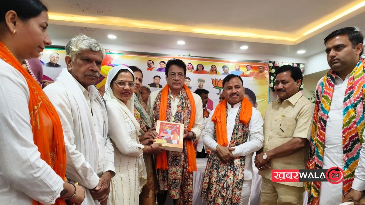 अब परिवार भी पार्टी का हिस्सा! Bjp सांसद अरुण गोविल ने हापुड़ में मनाया अनोखा पारिवारिक कार्यकर्ता सम्मेलन