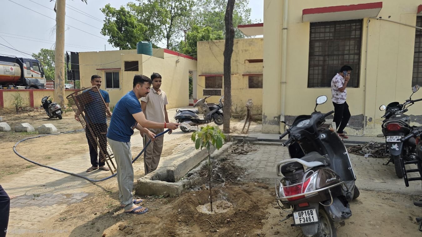 Hapurnews---------