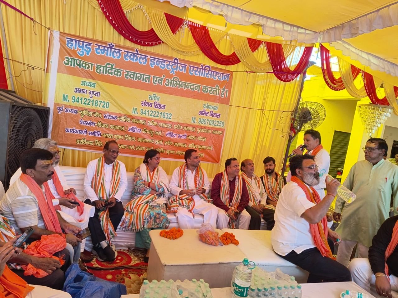 Hapur news सबली गेट पर कांवड़ सेवा शिविर का भव्य शुभारंभ, उद्यमियों ने किया शिवभक्तों का अभिनंदन 1 Hapur news-